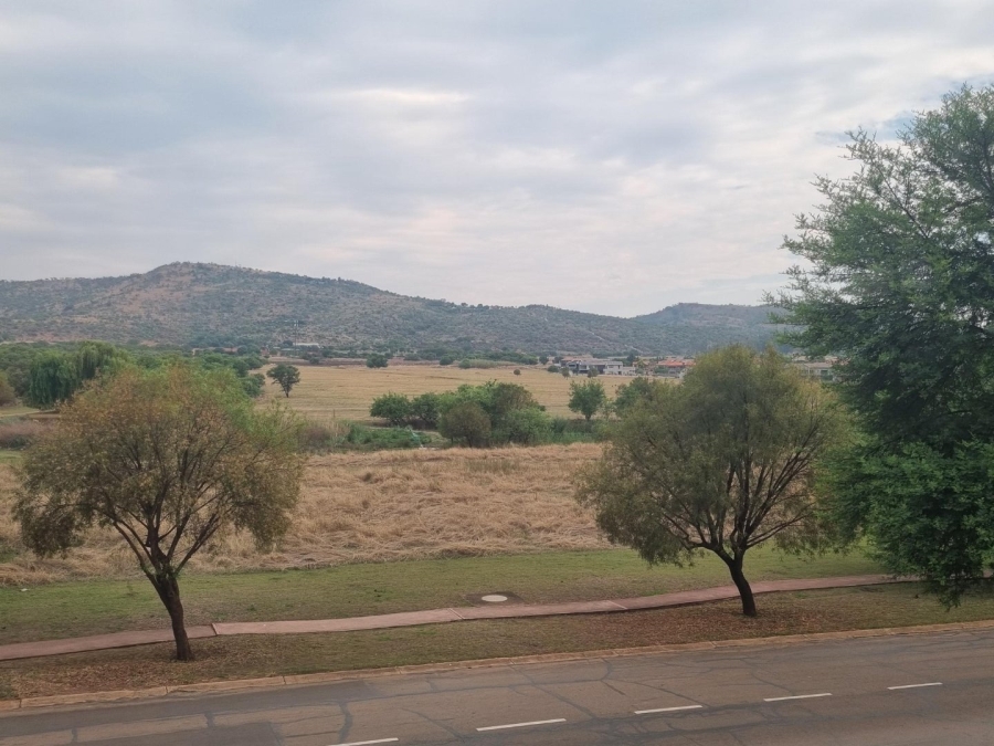 To Let 8 Bedroom Property for Rent in Xanadu North West